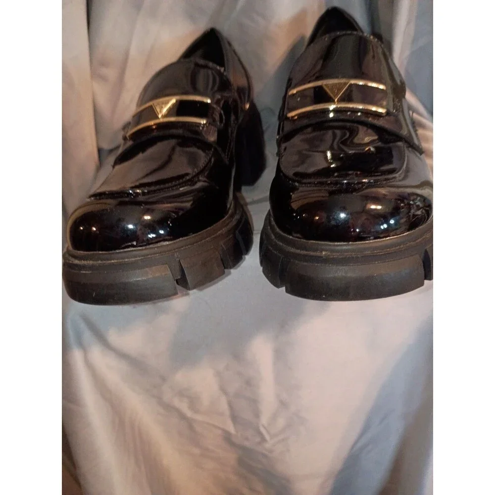GUESS Women Loafers Size 7.5 Chunk Platform Black Faux Leather Gold Logo Slip On